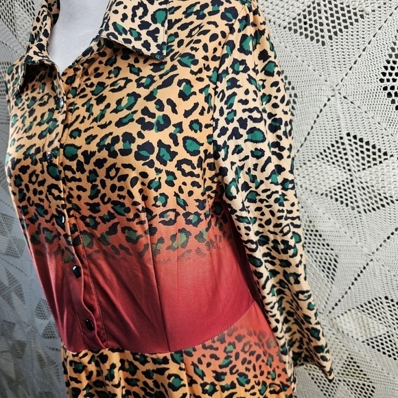 Reborn size Large mid length flowy leapord print, button front dress - Picture 13 of 14